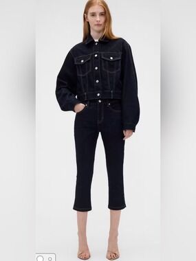 Gap x Victoria Beckham Dark Wash Blue Low Rise Capri Jeans  NWT SZ 29/8